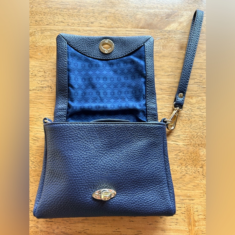 CHARMING CHARLIE Navy wristlet - Picture 7 of 10